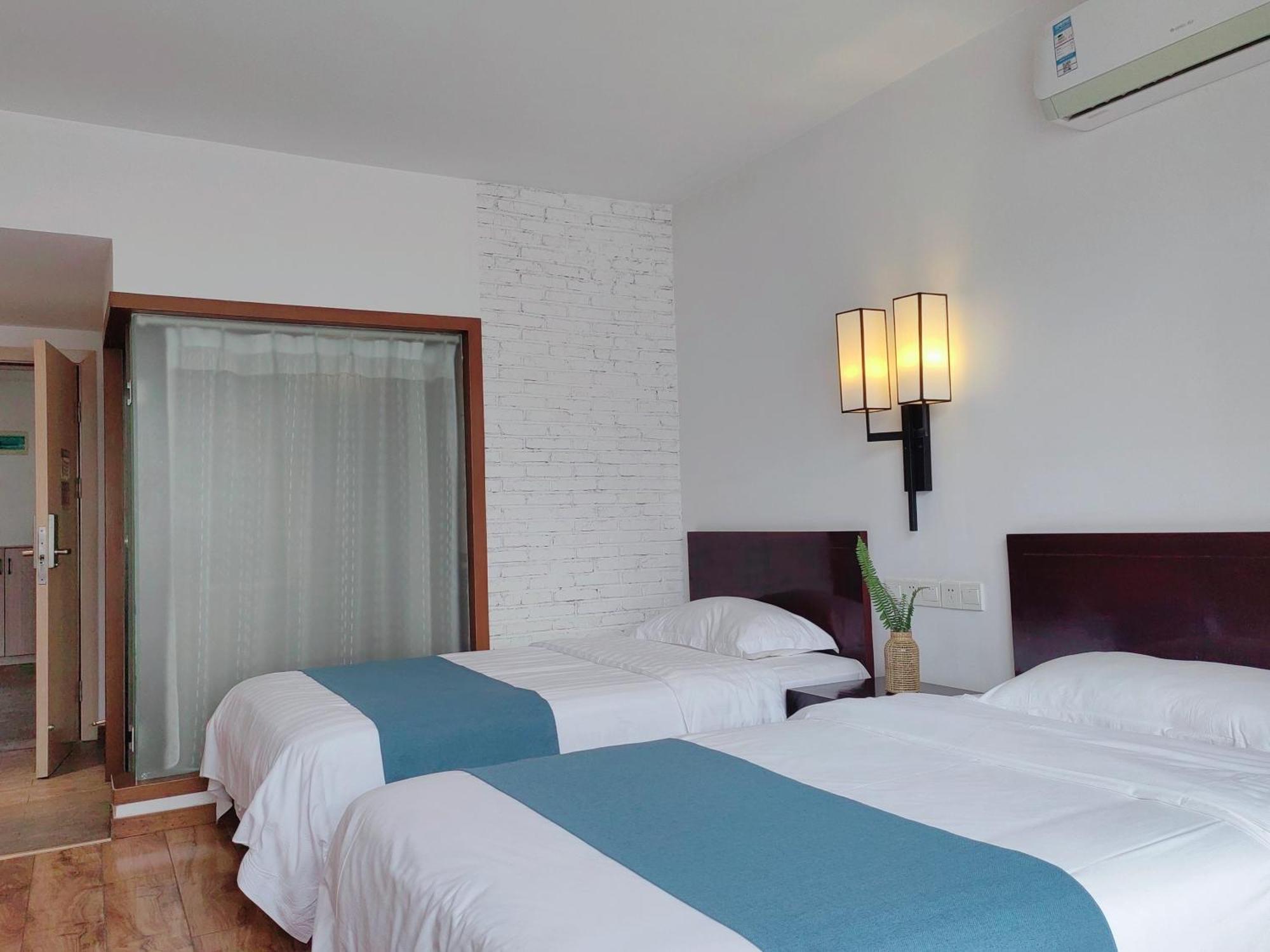 Serene Vale Inn Guilin-Free One Way Pick Up Service To High-Speed Railway Station For 2 Nights 외부 사진
