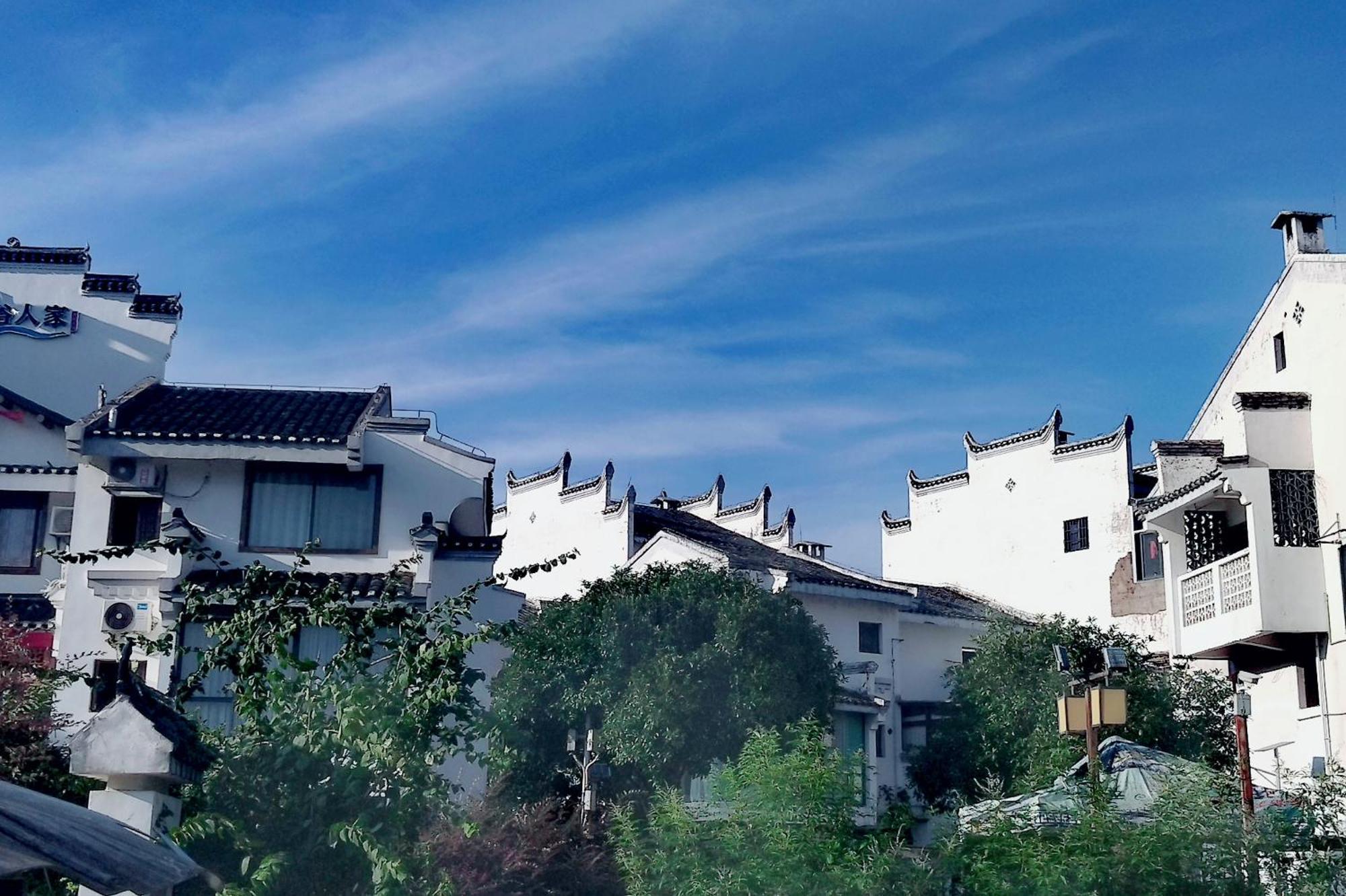 Serene Vale Inn Guilin-Free One Way Pick Up Service To High-Speed Railway Station For 2 Nights 외부 사진