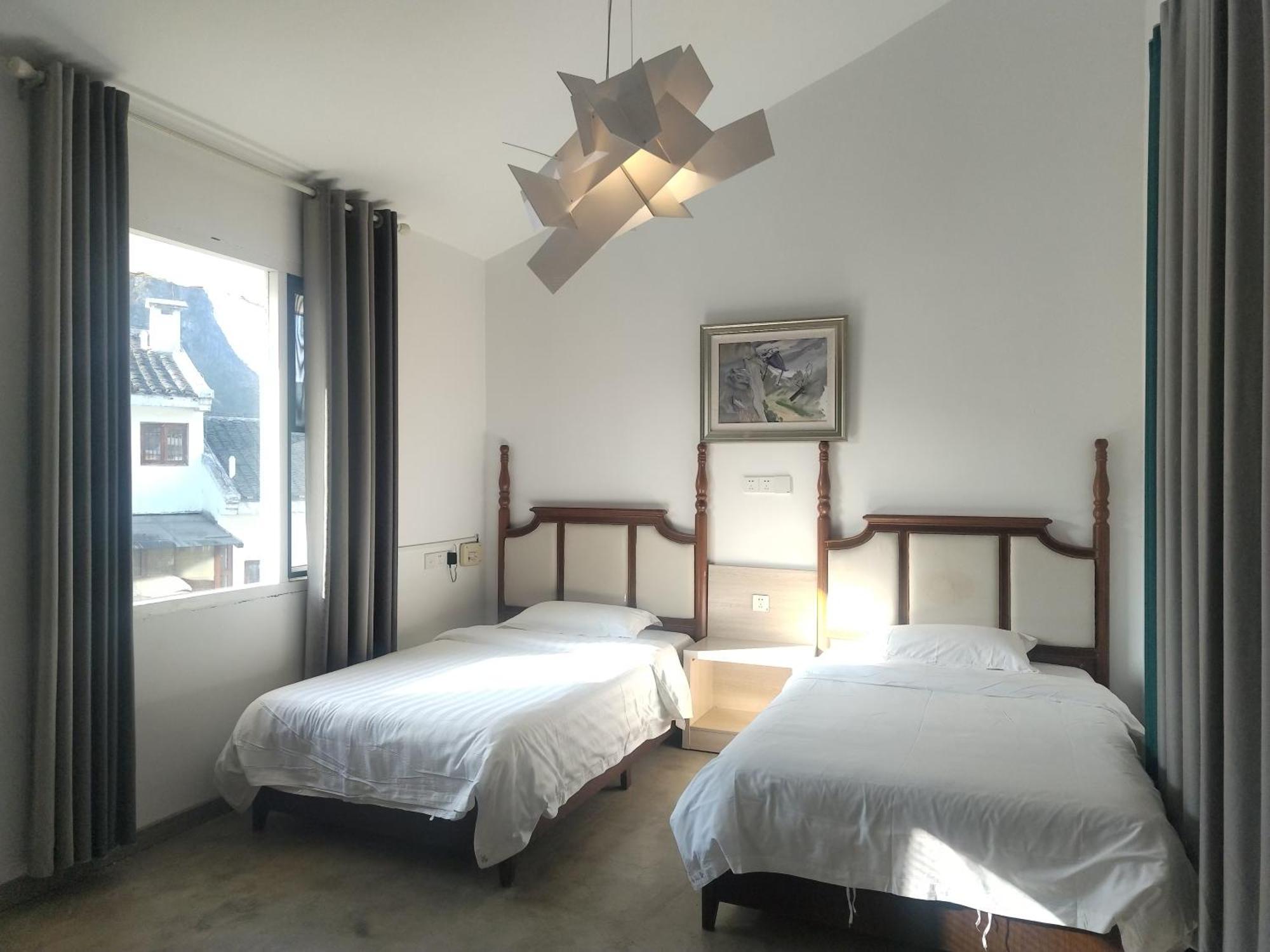 Serene Vale Inn Guilin-Free One Way Pick Up Service To High-Speed Railway Station For 2 Nights 외부 사진