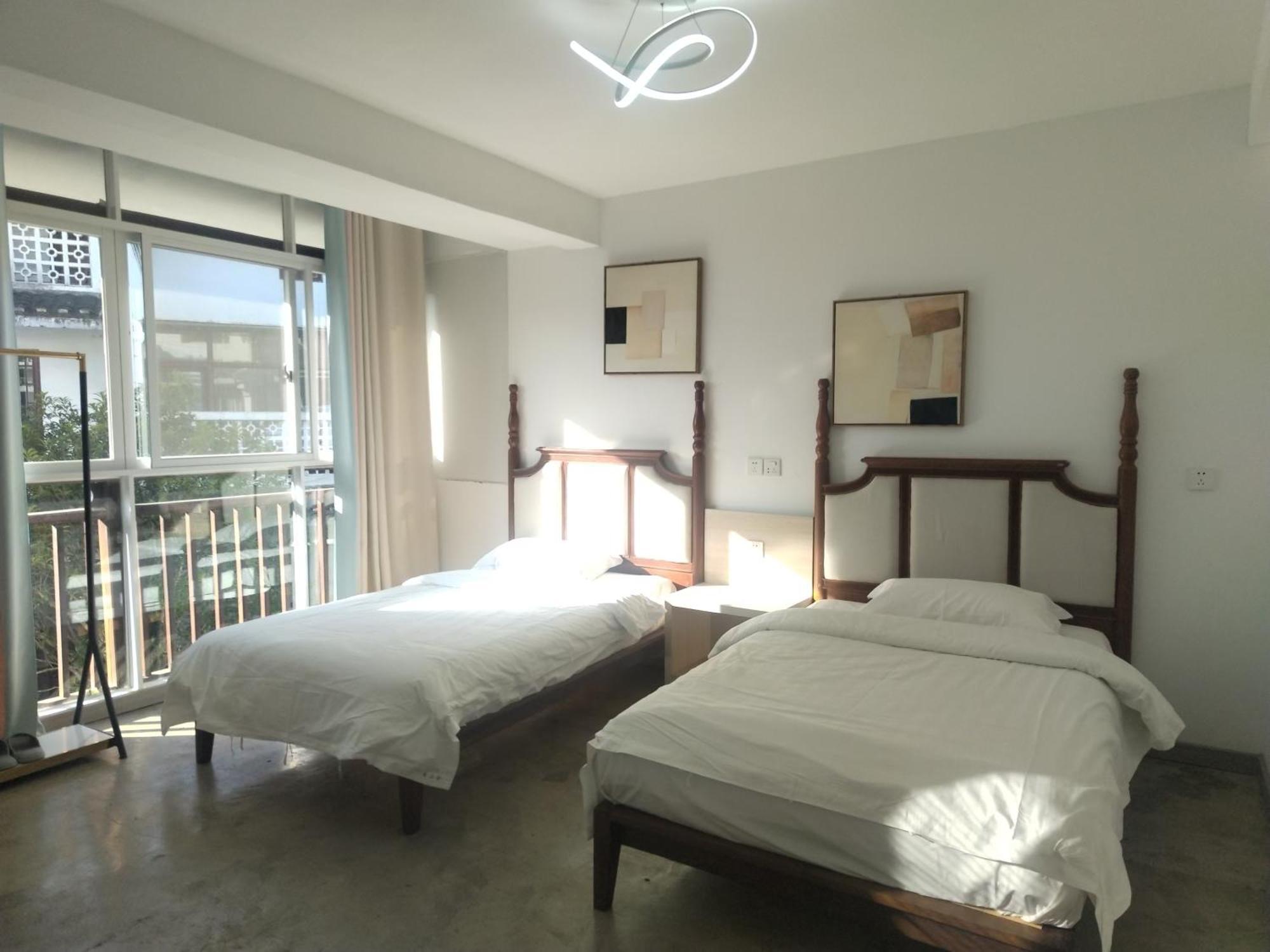 Serene Vale Inn Guilin-Free One Way Pick Up Service To High-Speed Railway Station For 2 Nights 외부 사진