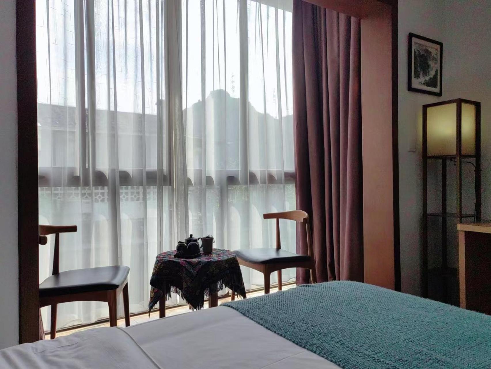 Serene Vale Inn Guilin-Free One Way Pick Up Service To High-Speed Railway Station For 2 Nights 외부 사진