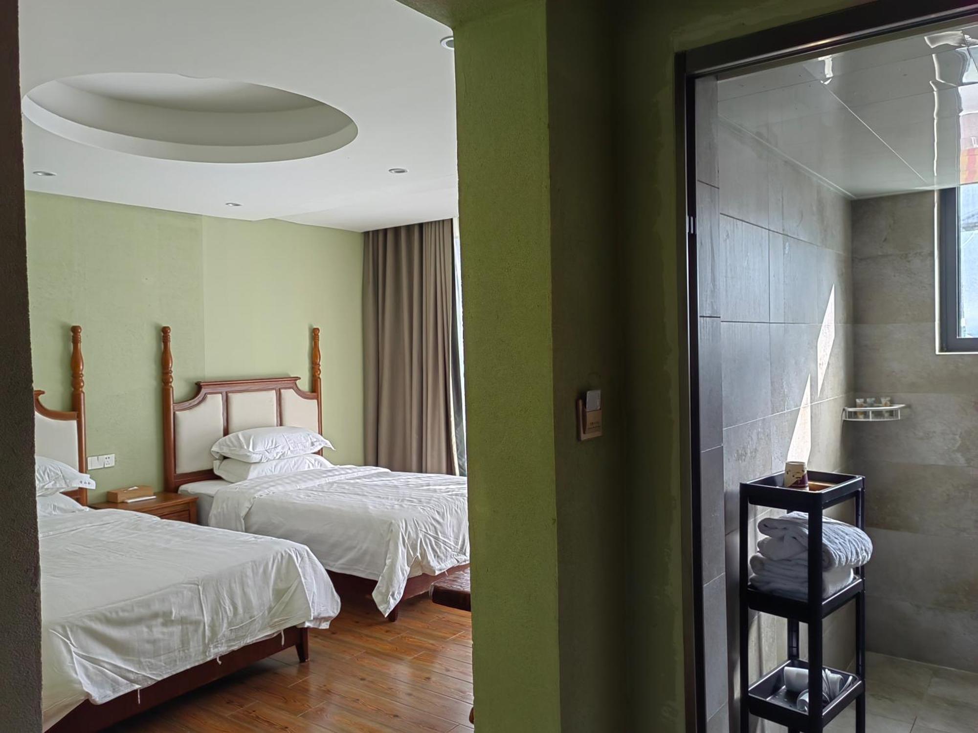 Serene Vale Inn Guilin-Free One Way Pick Up Service To High-Speed Railway Station For 2 Nights 외부 사진